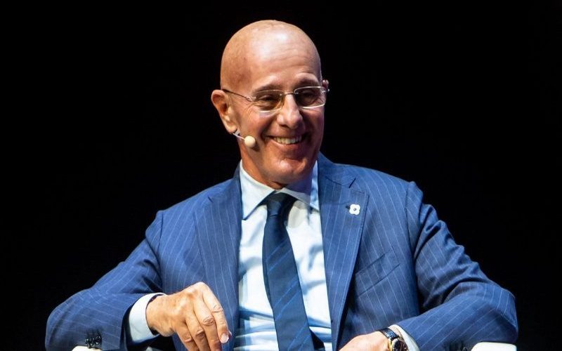 Arrigo Sacchi dẫn dắt đội tuyển Hà Lan dành nhiều chức vô địch